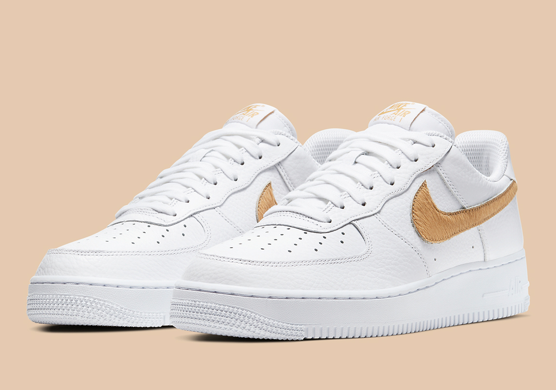 Untado Casi acuerdo Tumbled Leather And Pony Hair Dress Up This Nike Air Force 1 Low | HYPEBEAST