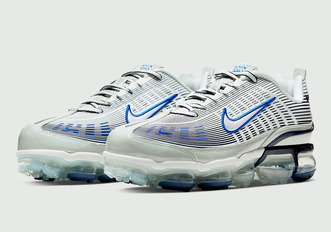 nike air vapormax white and blue