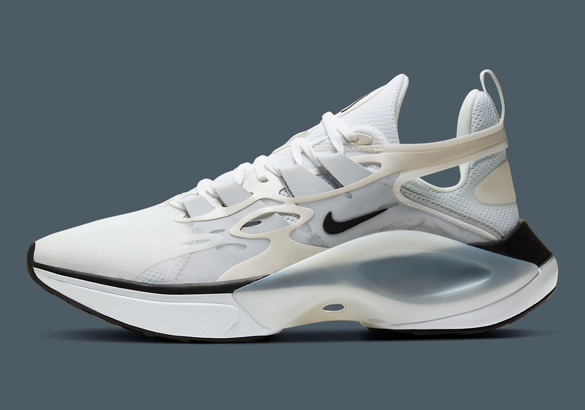 Nike's D/MS/X Signal Cleans Up With White And Cream Uppers