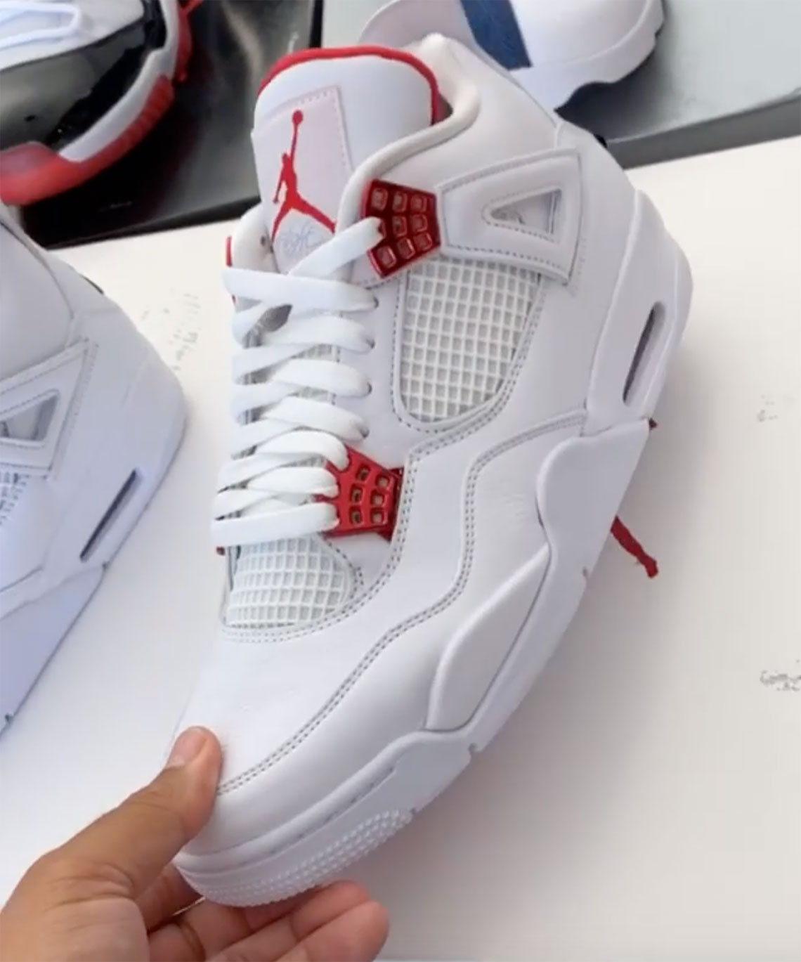 Air Jordan 4 White Metallic Red