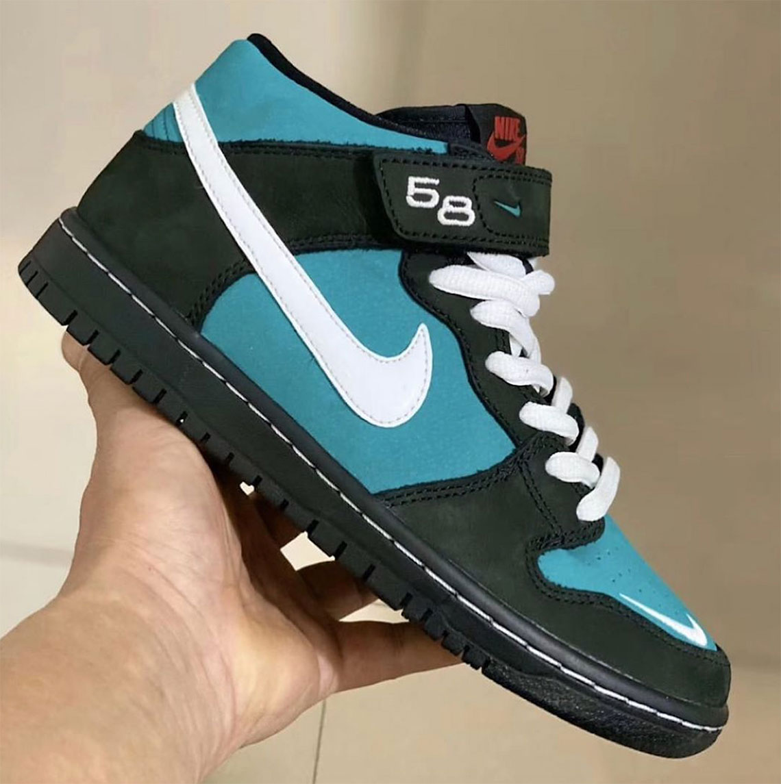 dunk mid sb freshwater