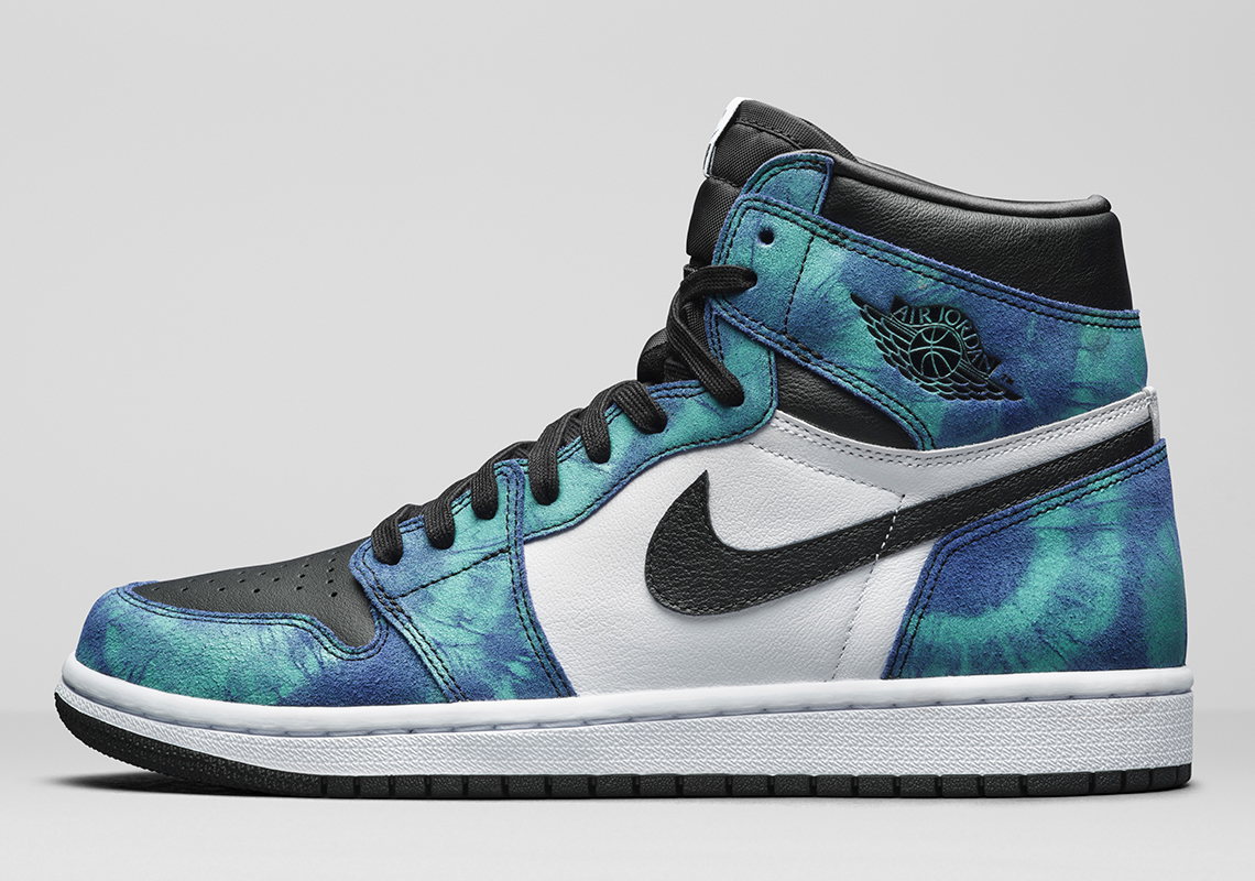 The Women's Air Jordan 1 Retro High OG "Tie Dye" Boasts A Graphic Pattern For The First Time