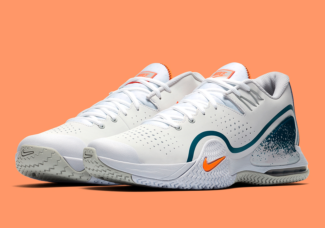 NikeCourt Tech Challenge 20 Clay Blue 