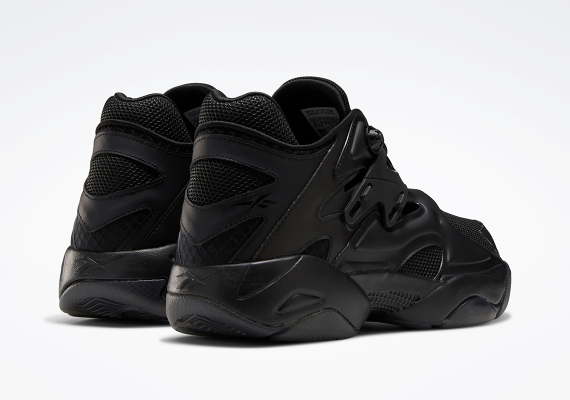 reebok pump black