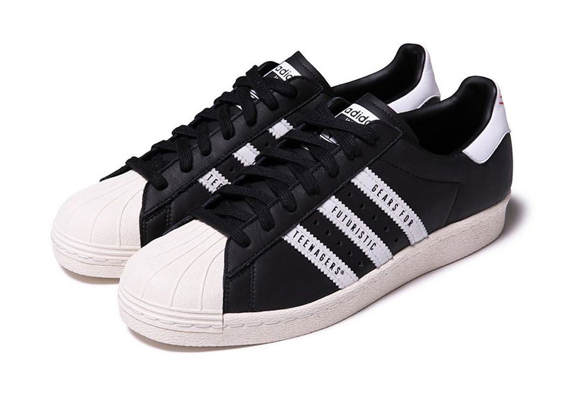 what are adidas superstars made of