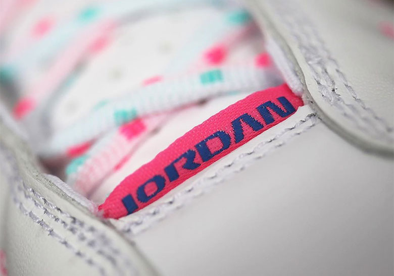 Air Jordan 13 Aurora Green Pink 100 Sneakernews Com