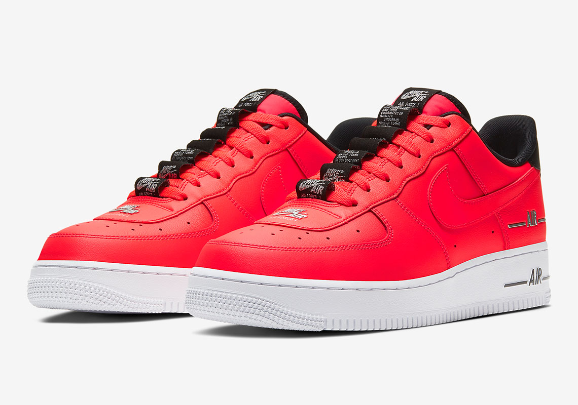black and red air force 1s