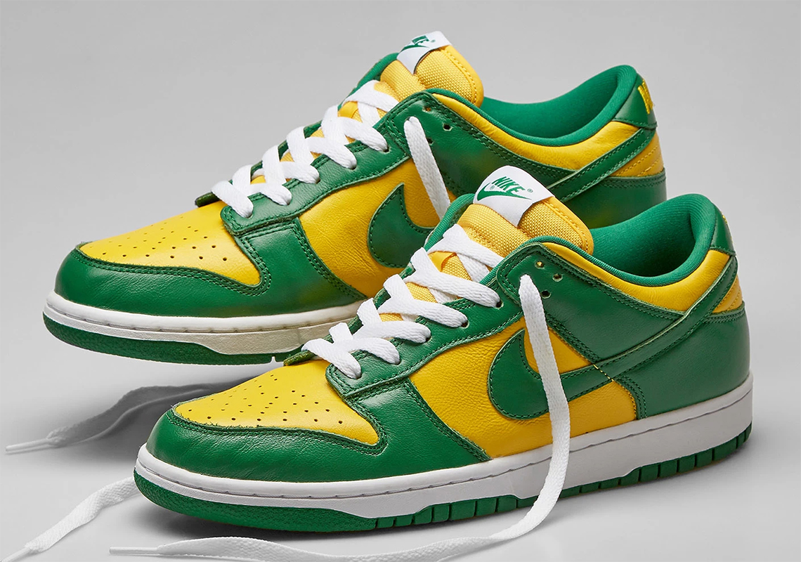 nike dunk brazil on feet