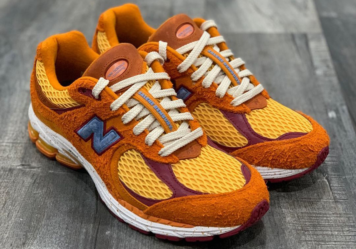 which stores sell new balance shoes