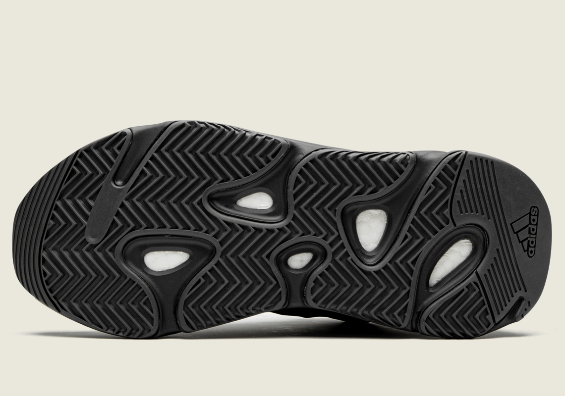 boost 700 mnvn black