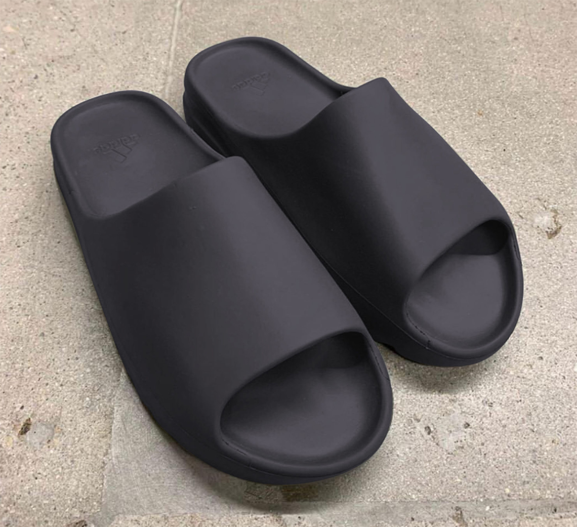 adidas Yeezy Slide Soot – Infos de sortie SneakerNews.com – Crumpe