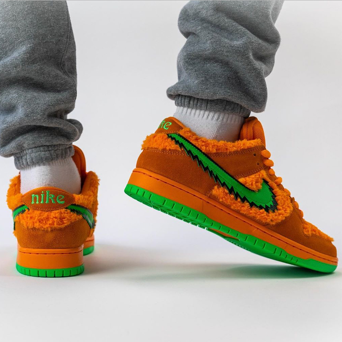 Grateful Dead Nike Sb Dunk Orange Release Info 4