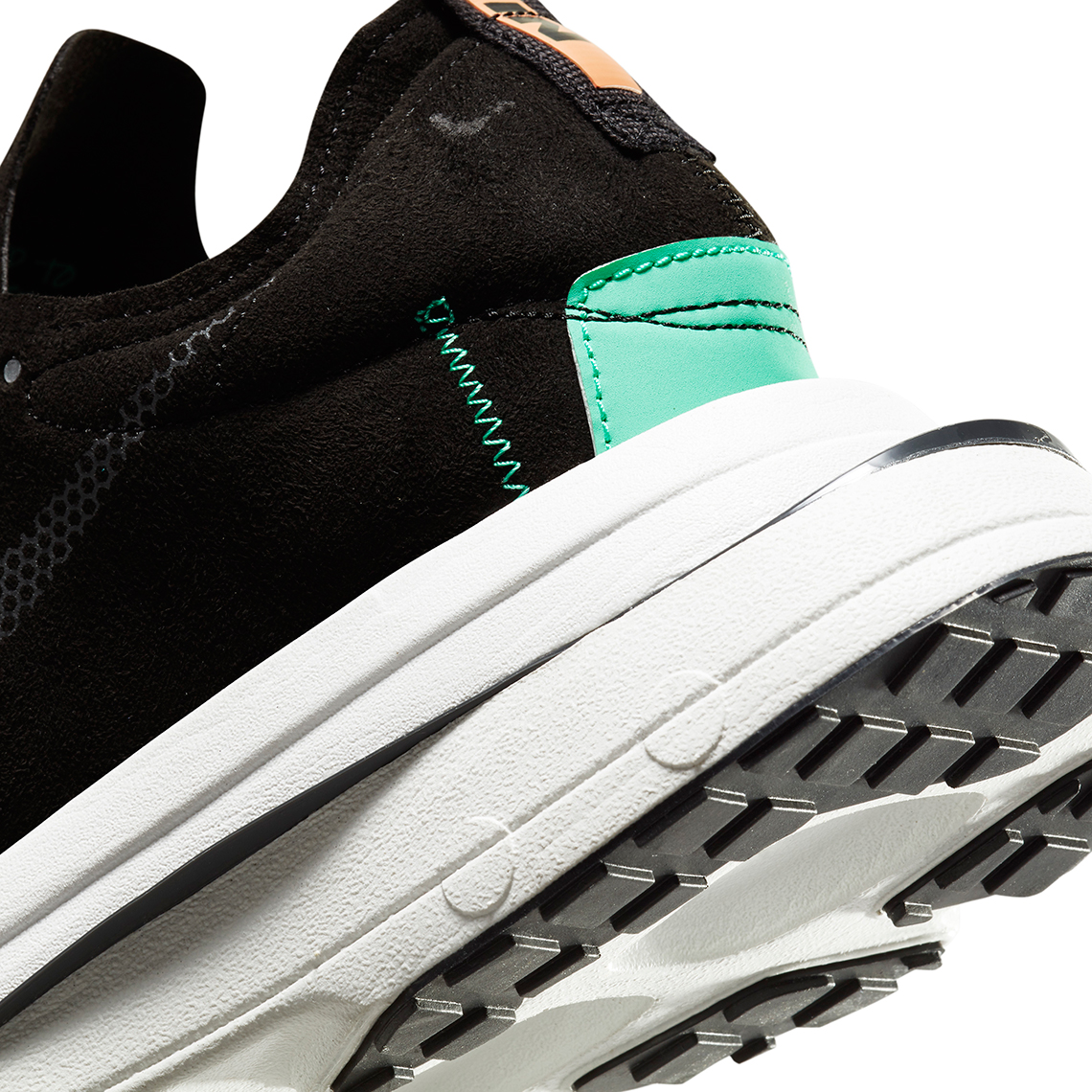 Nike Sportswear Essentials sweatpants Black 4