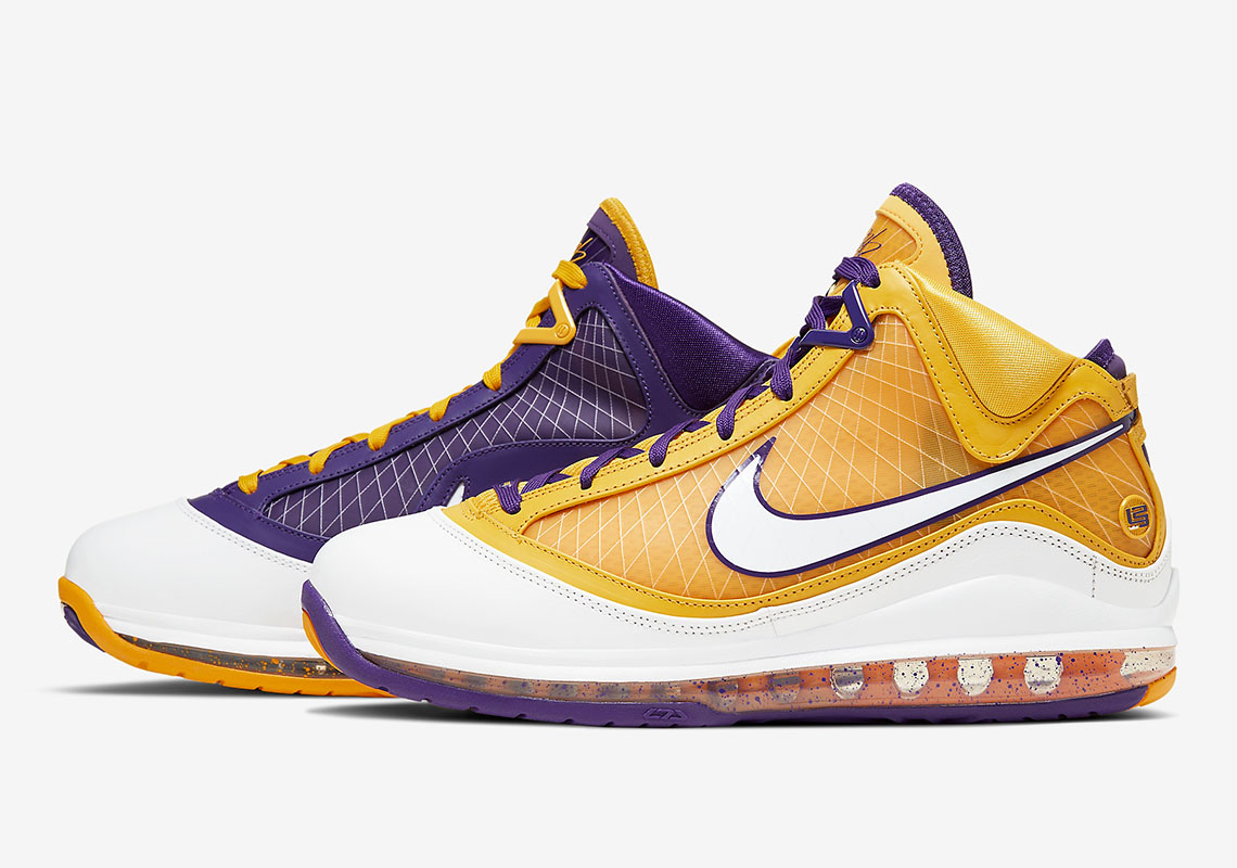 The Nike LeBron 7 "Media Day" Alternates Lakers Colors