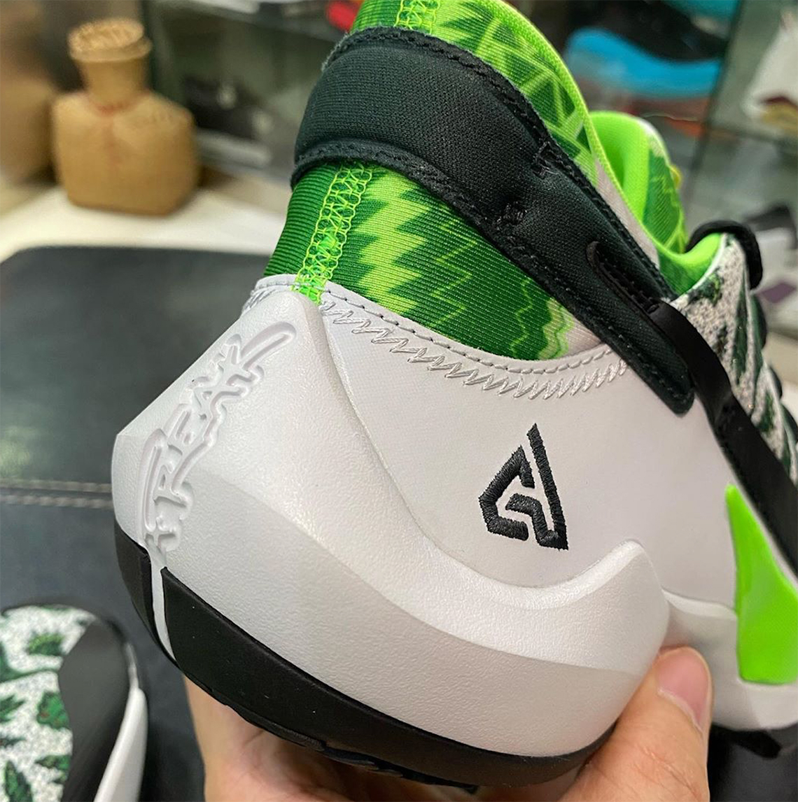 Nike Zoom Freak 2 Green White - DA0907-002 | SneakerNews.com