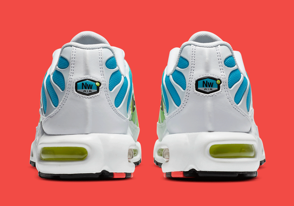 nike tn air max plus worldwide white blue fury volt