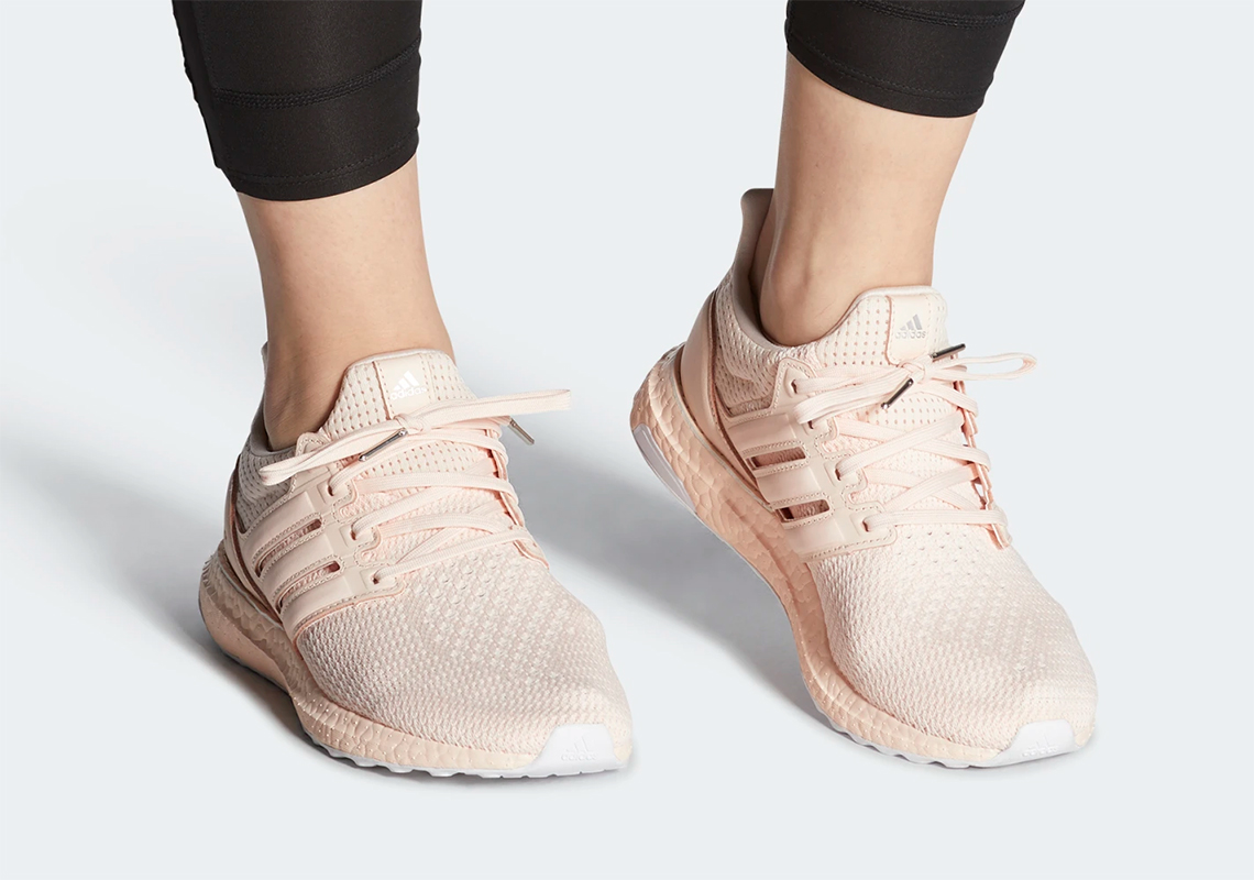 adidas ultra boost pink laces