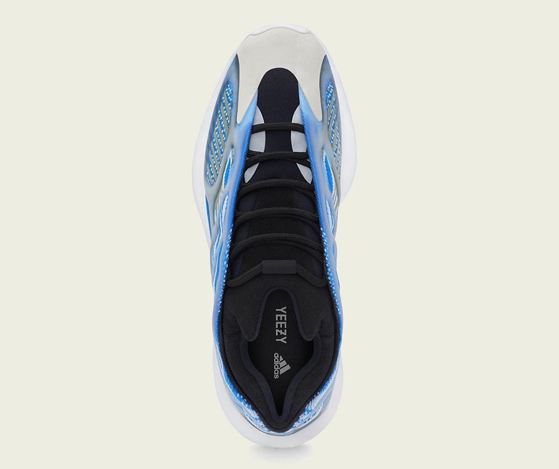 adidas yeezy 700 azareth