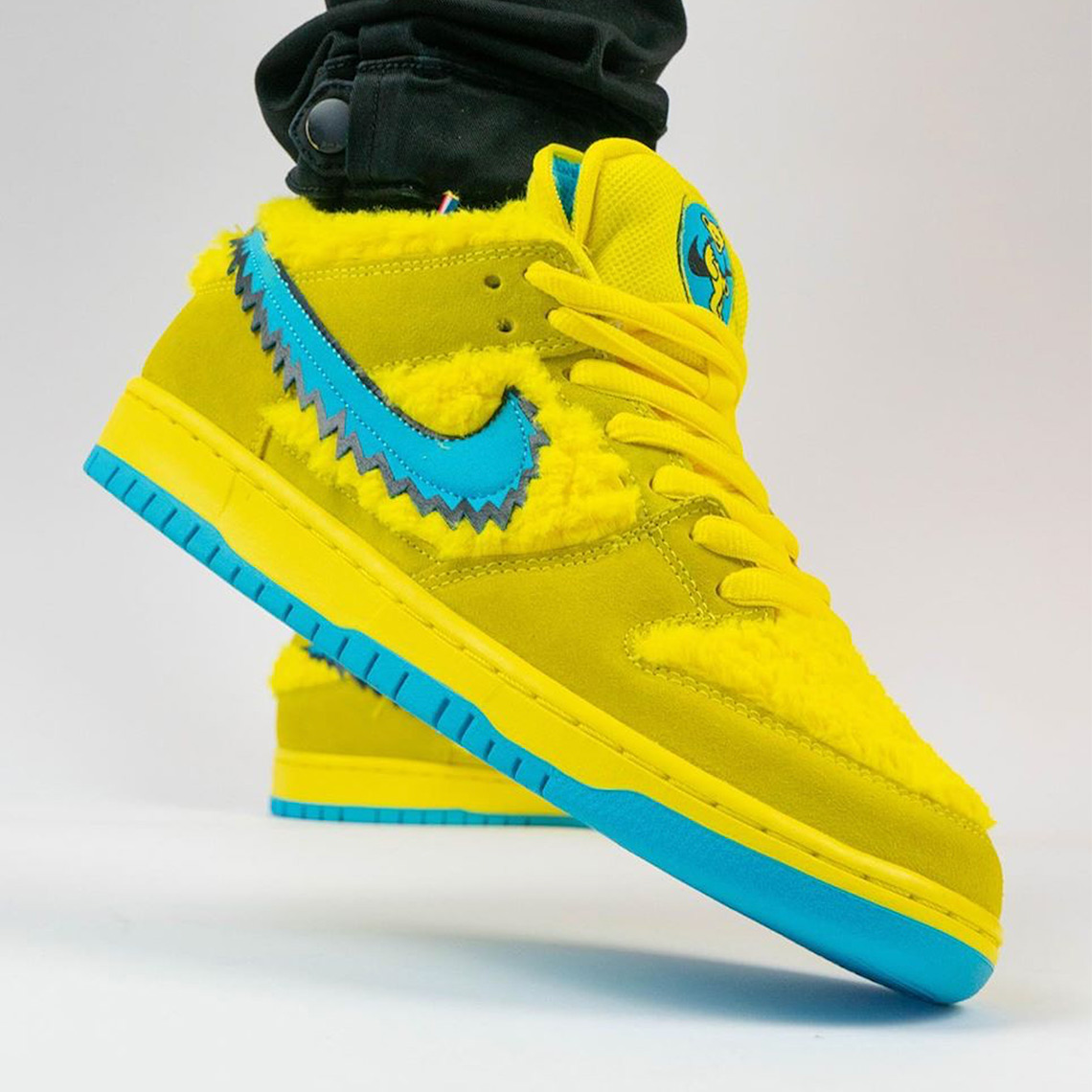 Grateful Dead Nike SB Dunk Low Opti Yellow Release Info