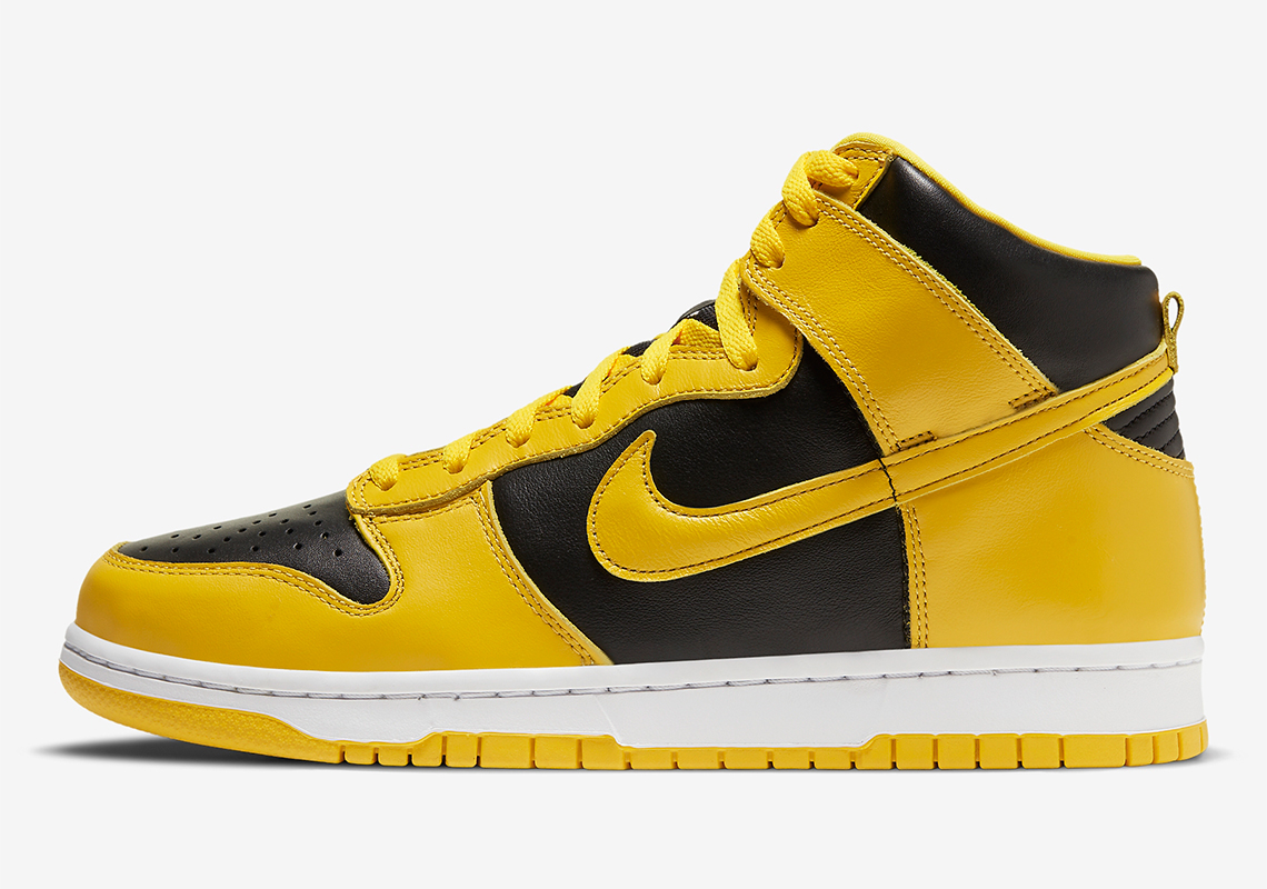 Nike Dunk High SP In Black And Varsity Maize Releasing December 9th
