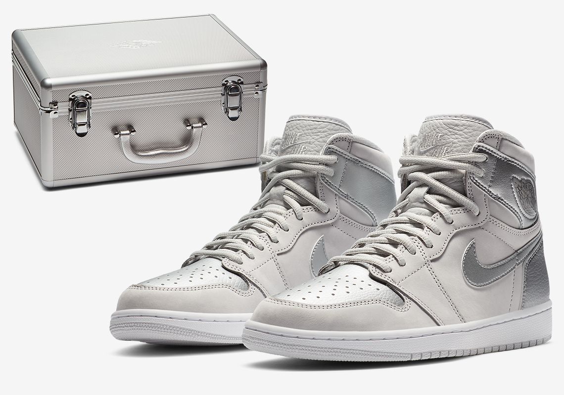 Official Look At The Japan-Exclusive Package Of The Air Jordan 1 CO.JP "Neutral Grey"