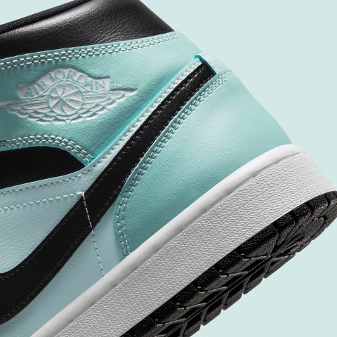 Air Jordan 1 Mid WMNS BQ6472-300 Release Info | SneakerNews.com