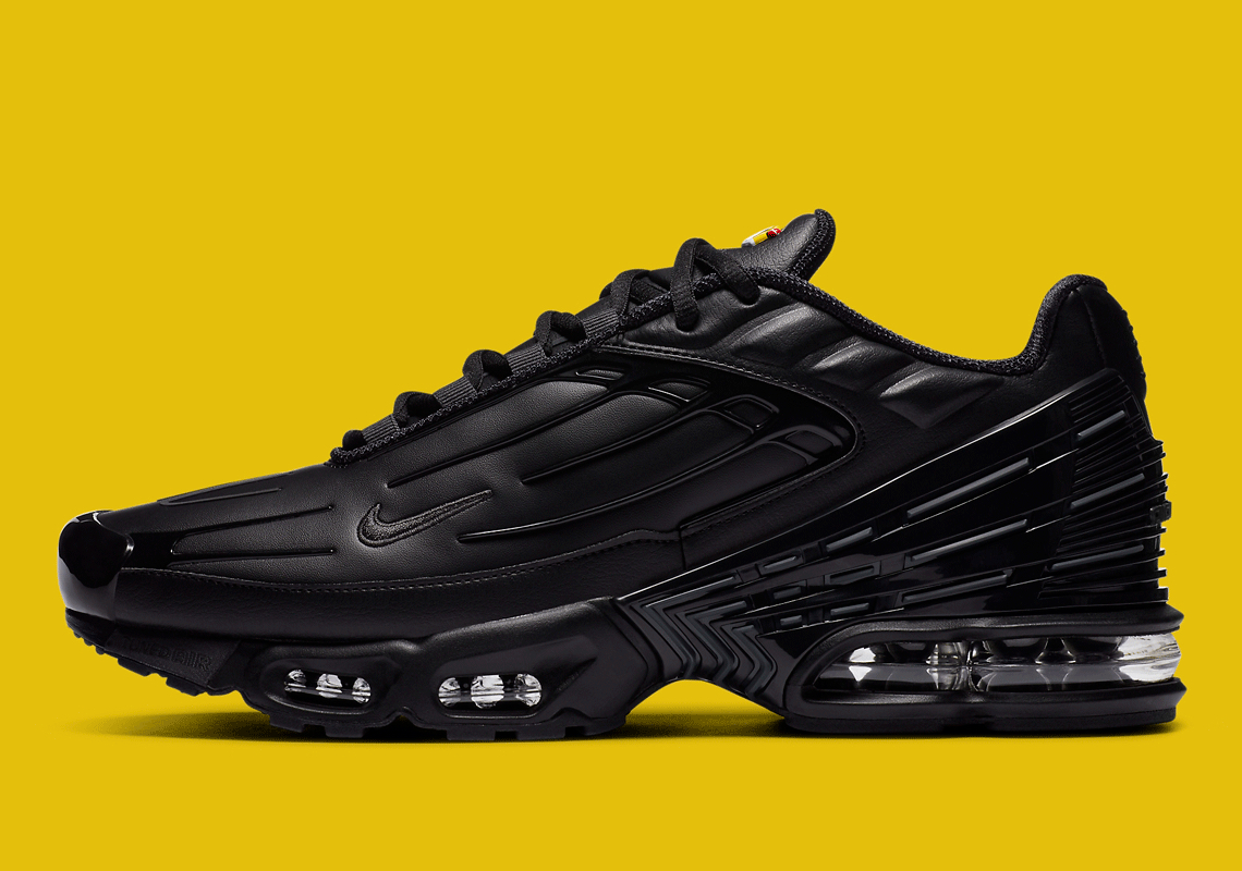 all black leather air max
