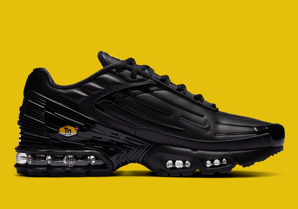 air max plus 3 black leather