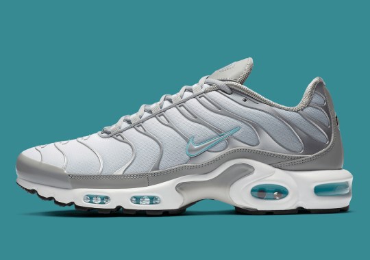 Light Smoke Grey And Glacier Blue Pair Up For The Nike Air Max Plus