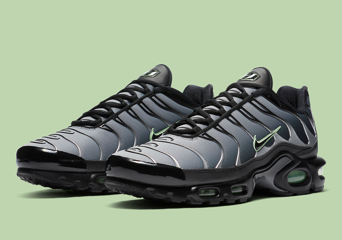 nike air max plus black orange and green