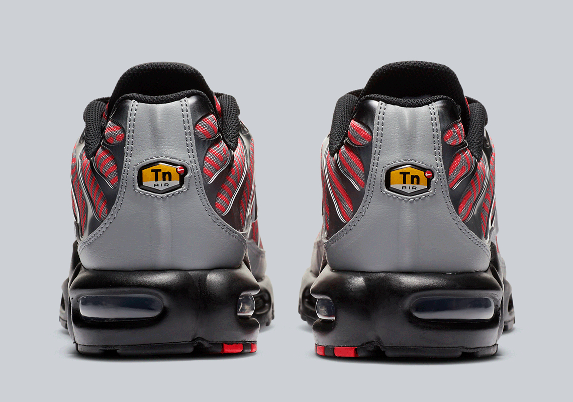 Nike Air Max Plus Euro Tour Cw7575 100 3