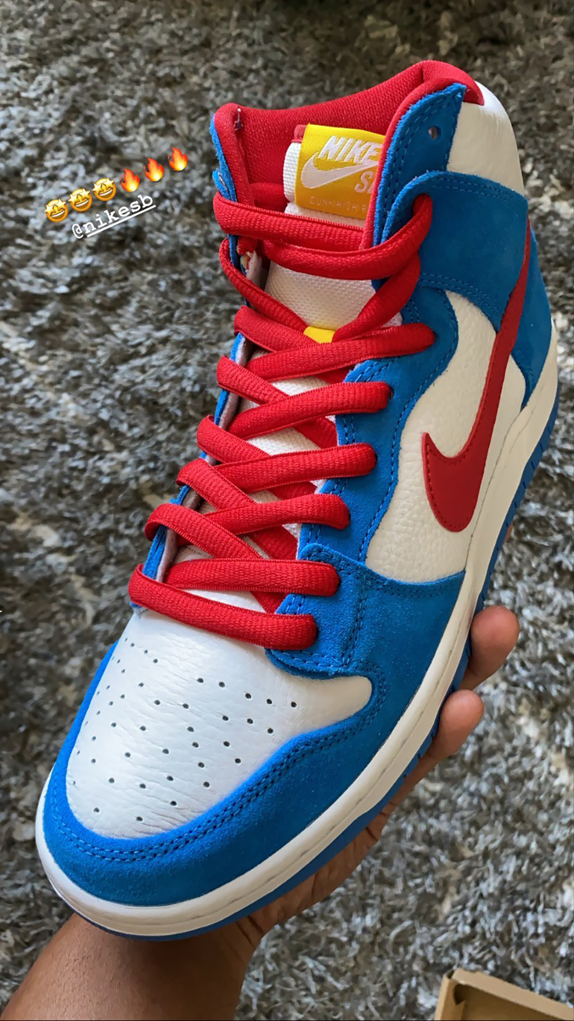 NIKE SB DUNK HIGH DORAEMON ナイキsb ドラえもんベトナム製