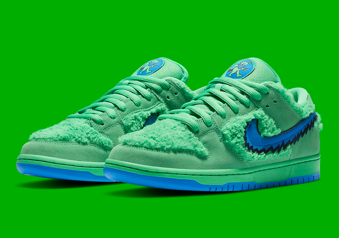 The Grateful Dead x Nike SB Dunk Low "Green" Is A Skate-shop Exclusive