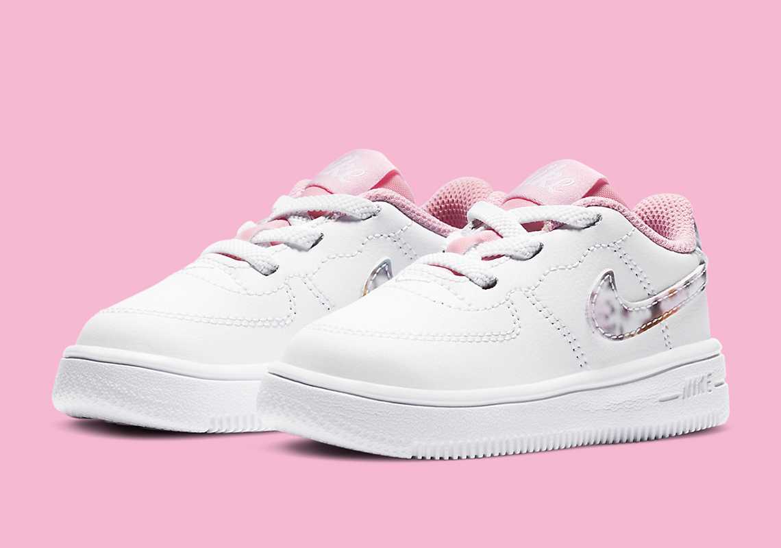 nike air force 1 pink size 3