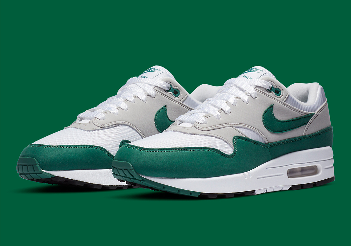 forest green air max 1