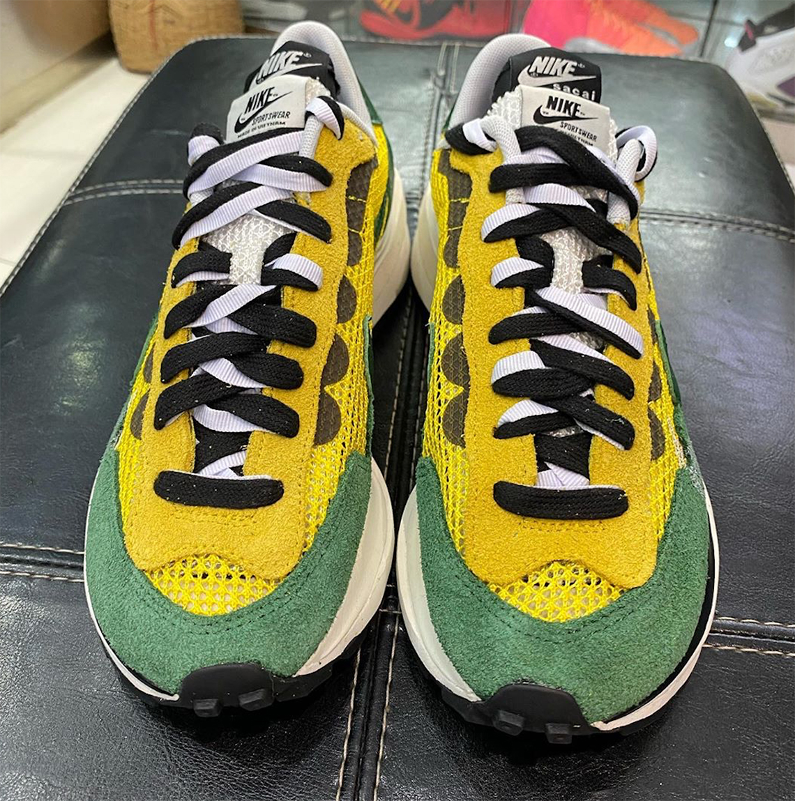 Early Look: New Images of sacai x Nike Vapor Waffle, Three Colorways