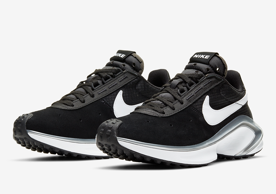 The Nike D/MS/X Waffle Is Arriving In Black And Silver