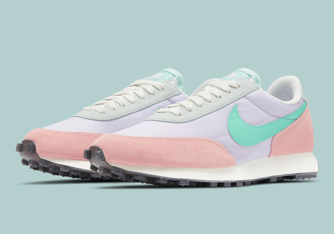 The Nike Daybreak For Women Arrives In Another Pastel Mix