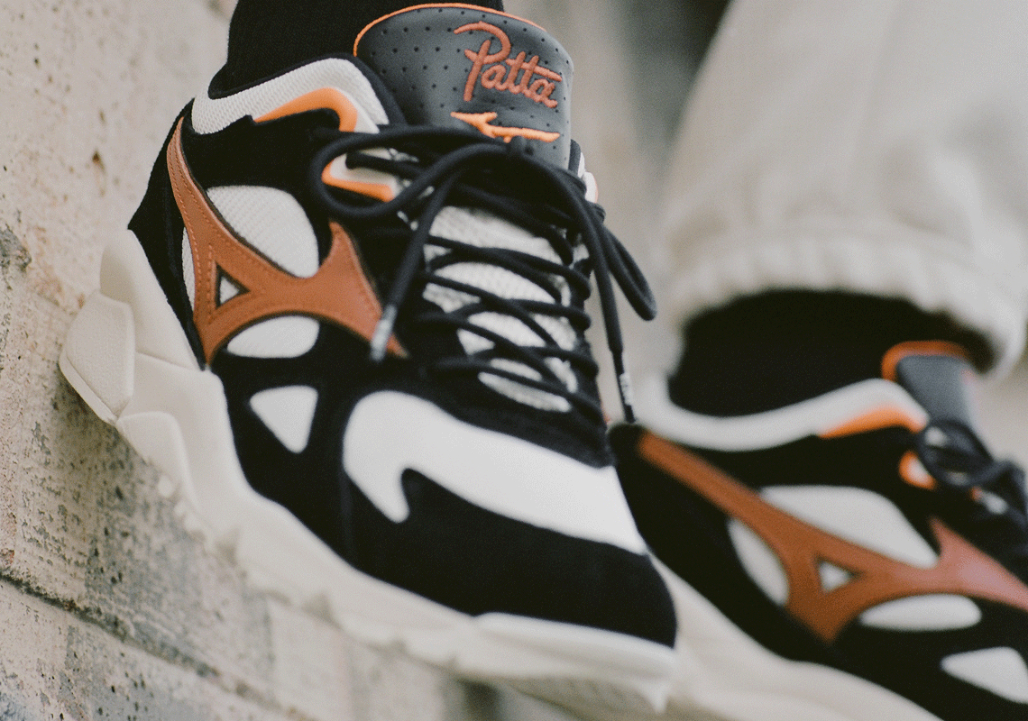 mizuno sky medal x patta