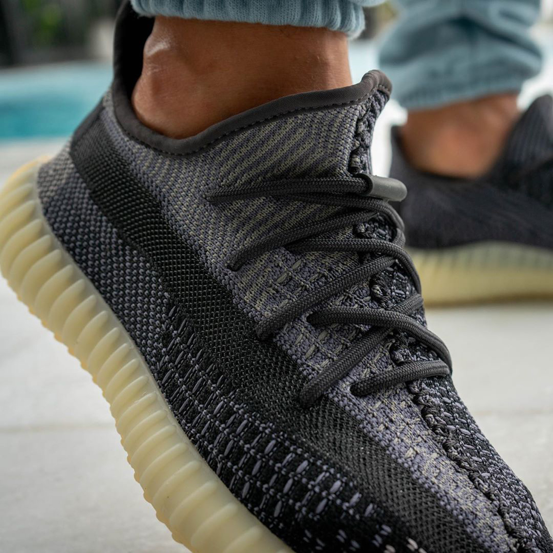 yeezy boost 350 v2 carbon on feet