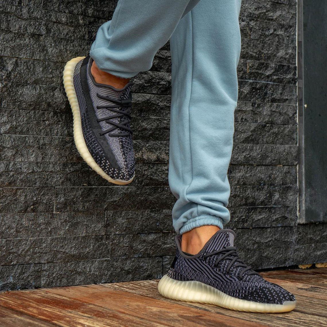 yeezy boost carbon on feet