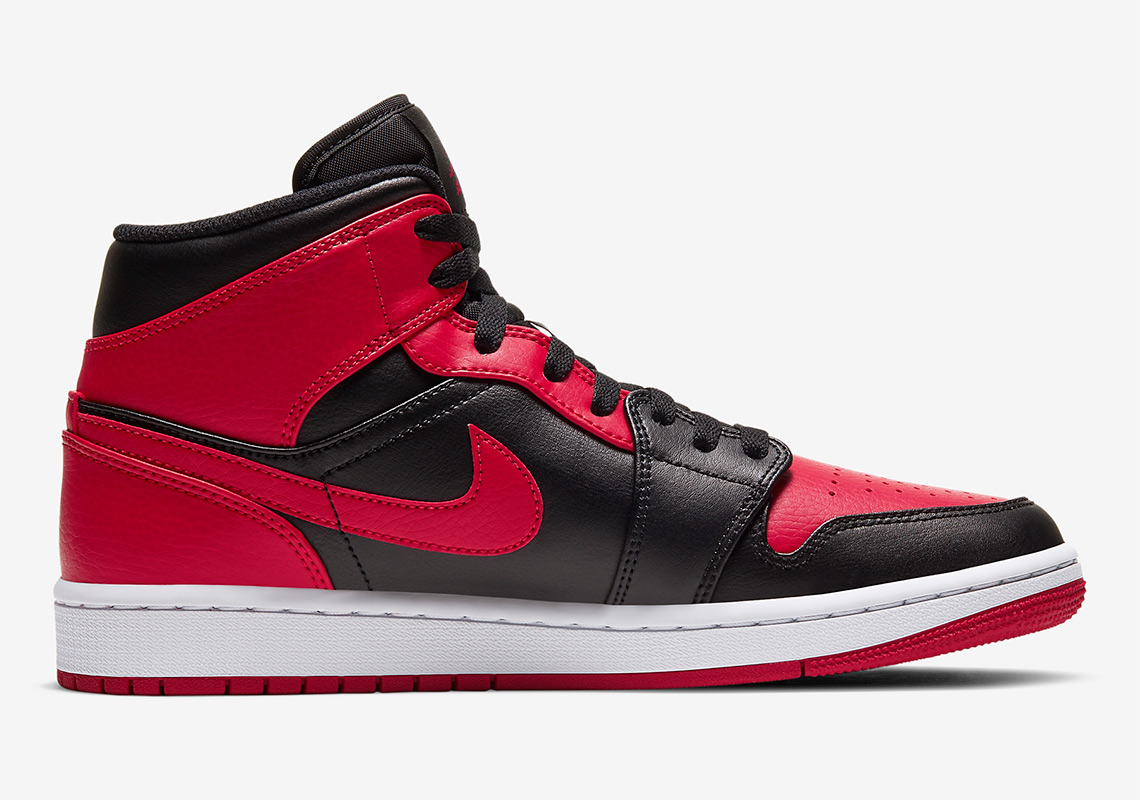 Air Jordan 1 Mid Banned 554724 074 Where To Buy