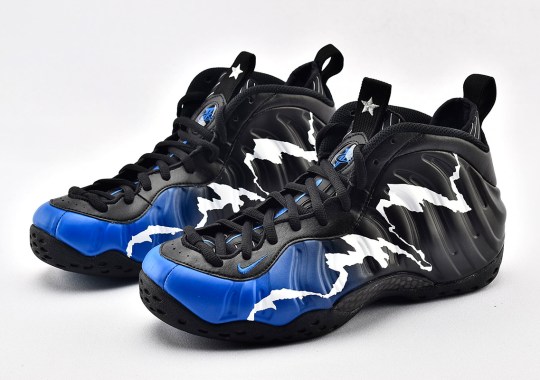 This Nike light Air Foamposite One Features 1996 All-Star Game Insoles