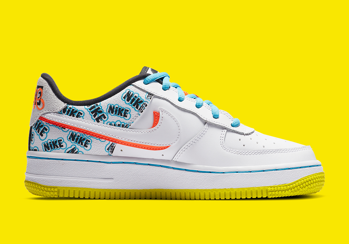 Nike air force 1 hotsell jester white hyper crimson