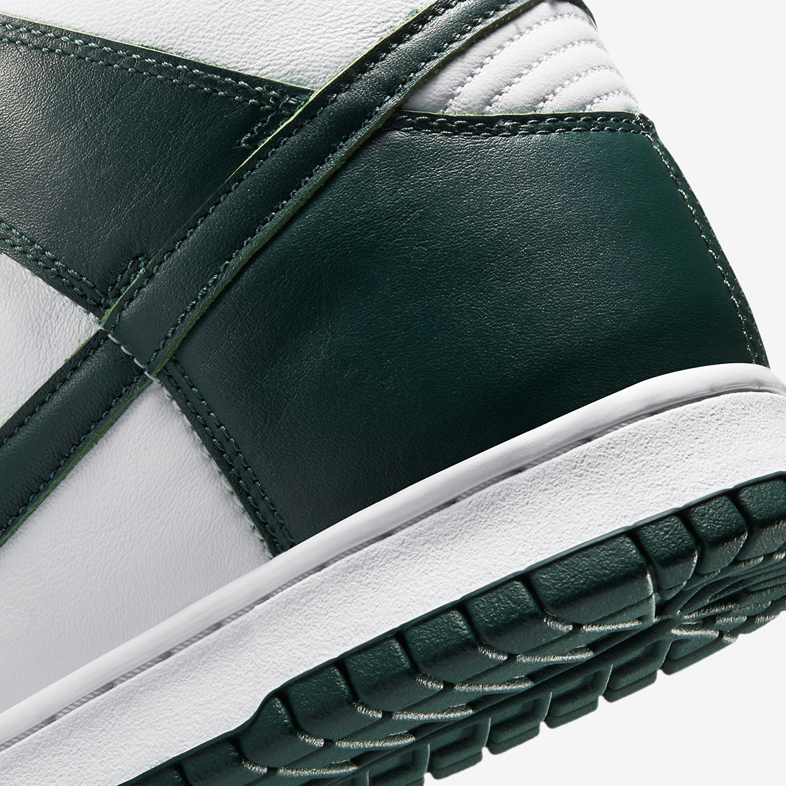 Nike Dunk High Pro Green CZ8149-100 Release Date | SneakerNews.com