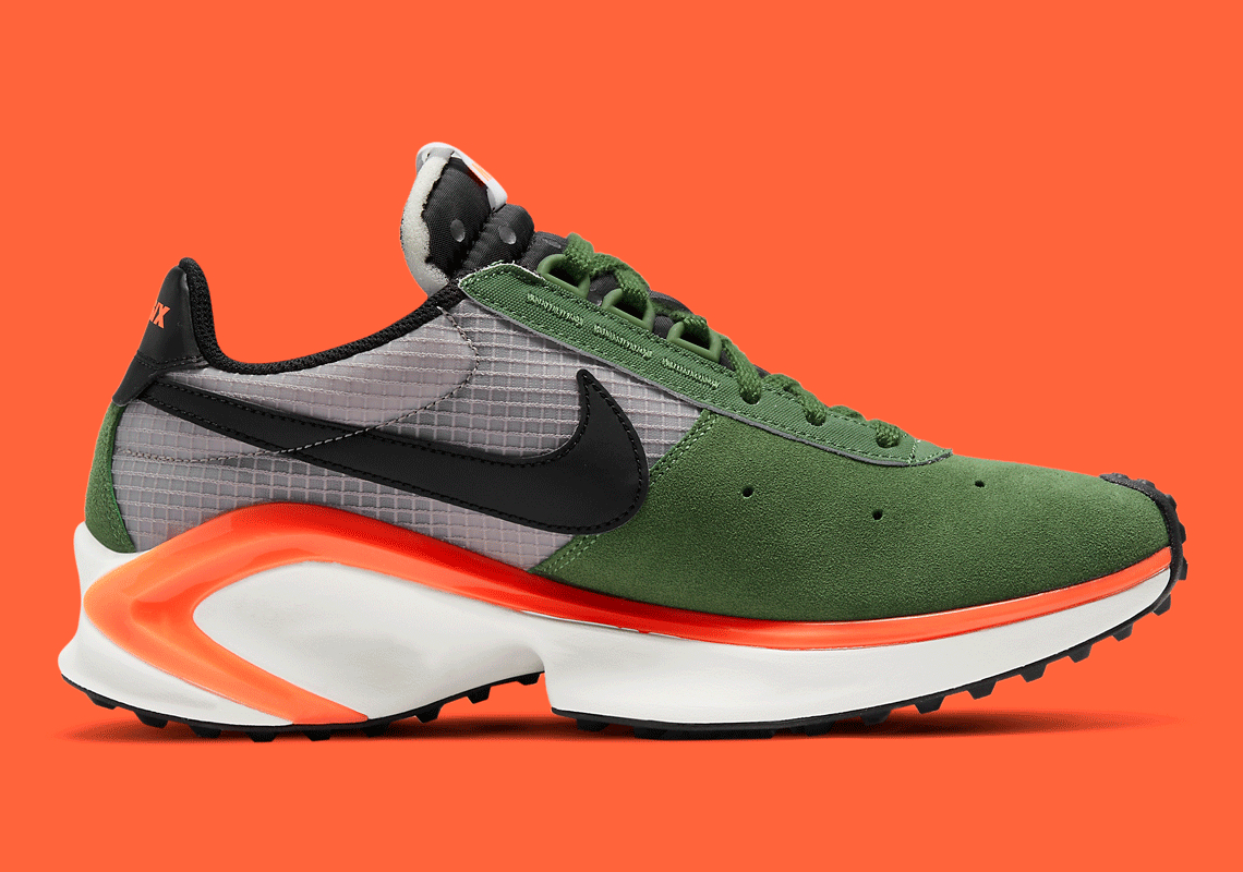 Nike Waffle D/MS/X Forest Green CQ0205-300 | SneakerNews.com