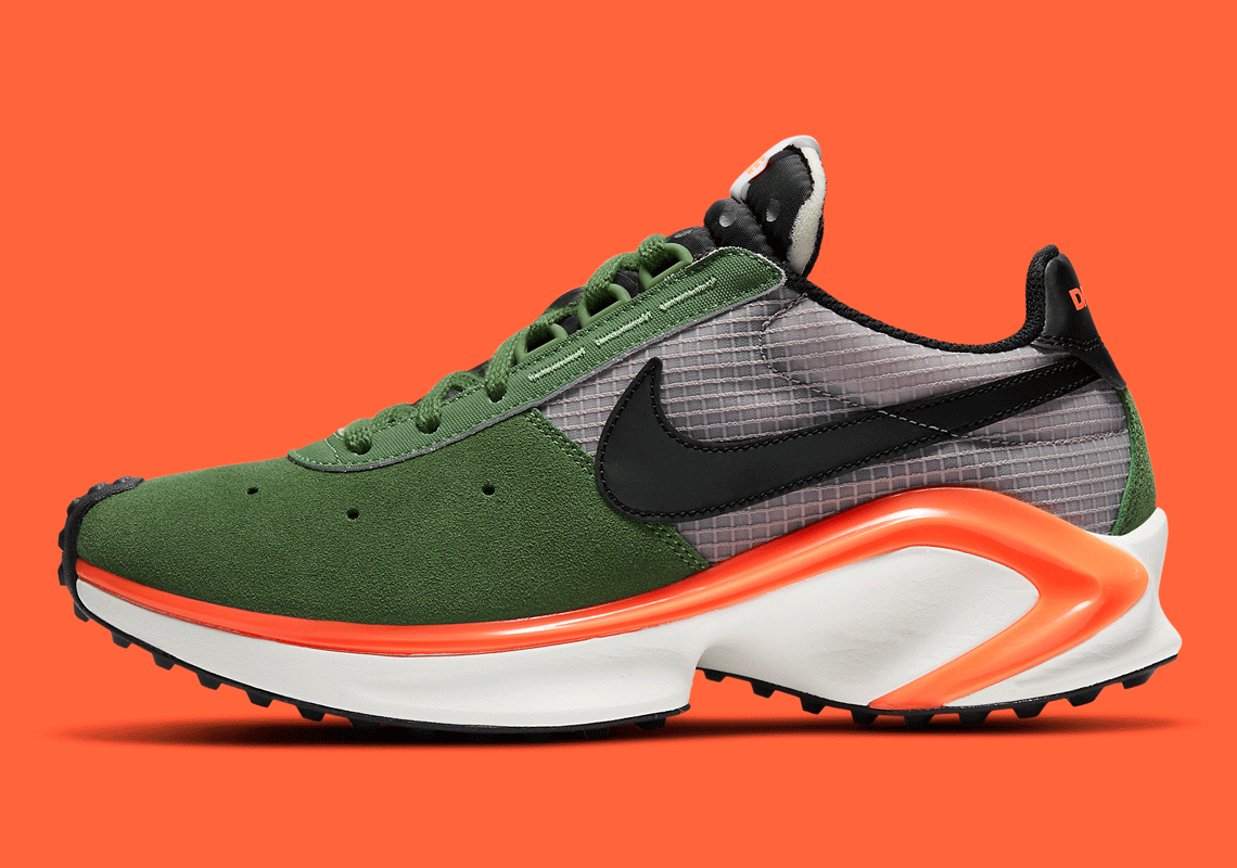 The Zapatillas Negras Air Max Sc Cw4555 Arrives In Forest Green And Vibrant Orange