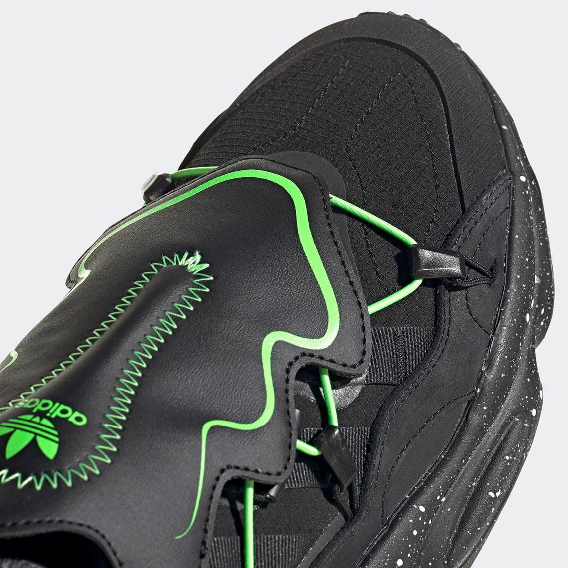 Adidas Ozweego Black Green Fz1955 Release Date Sneakernews Com - pictures of a green roblox adidas template