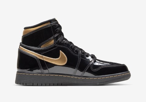 Air Jordan 1 High Black Gold 555088-032 | SneakerNews.com