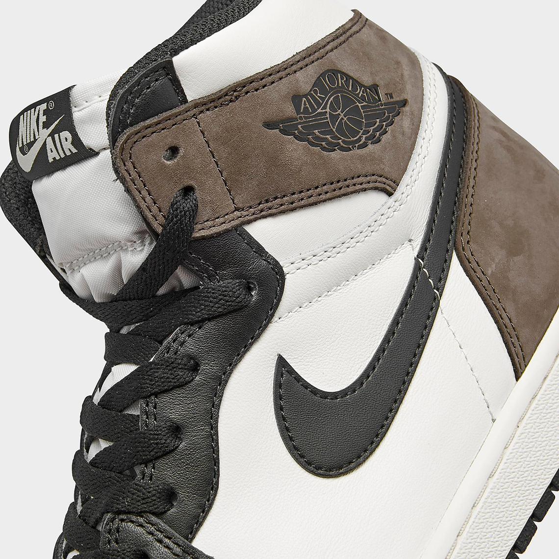 Mocha aj1 Nike Sneakers